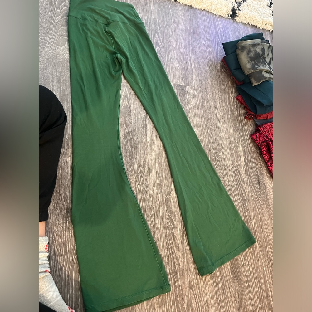 Aerie Offline Green Flare Leggings - Picture 3 of 4